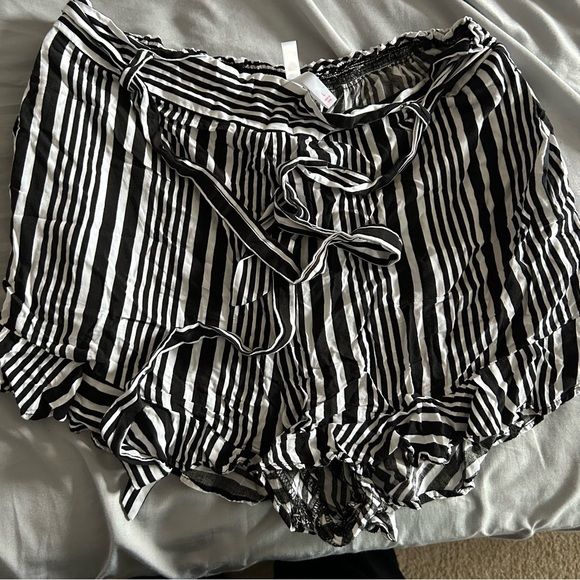 Shorts Bundle - Picture 3 of 4